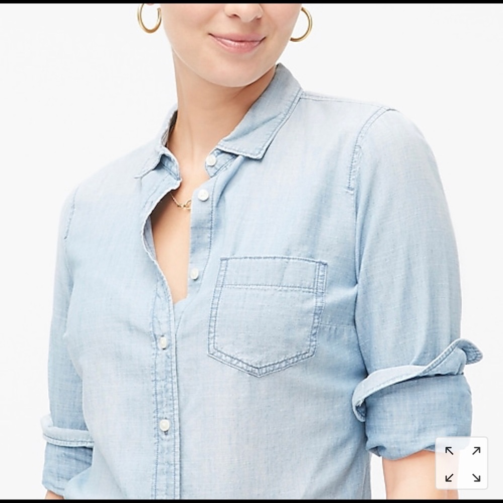 J. Crew Chambray shirt in perfect fit. Lane Wash